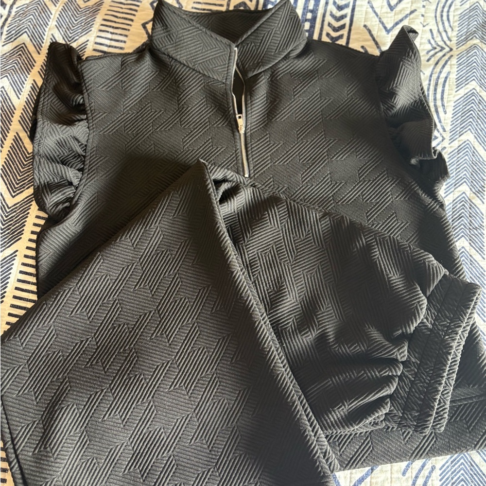 Black Textured Short Sleeve Top and Pants Set